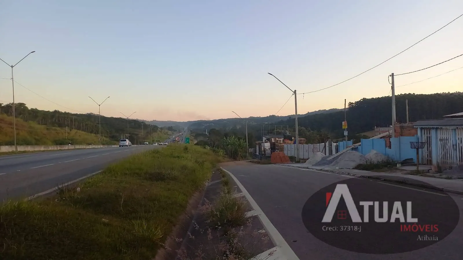 Terreno à venda de 357 m² em Atibaia, SP, Brasil
