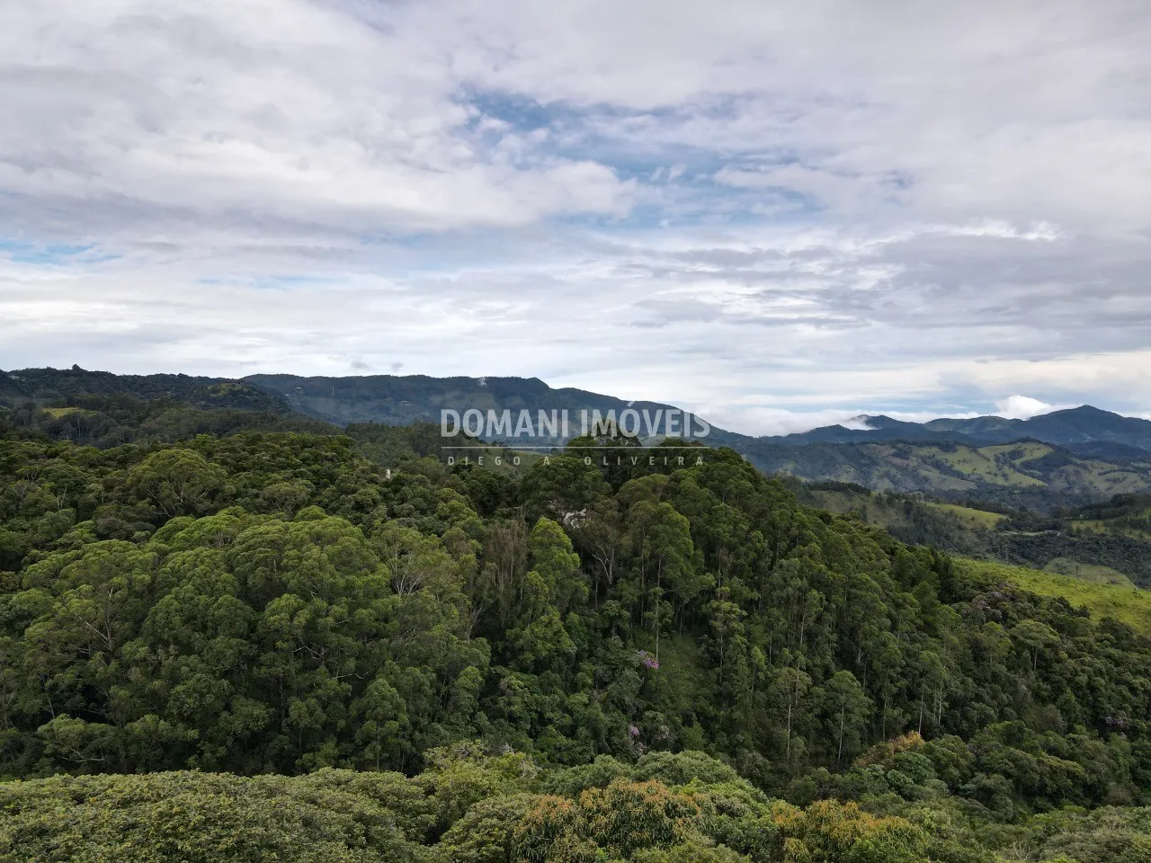 Terreno à venda de 2.520 m² em Campos do Jordão, SP, Brasil