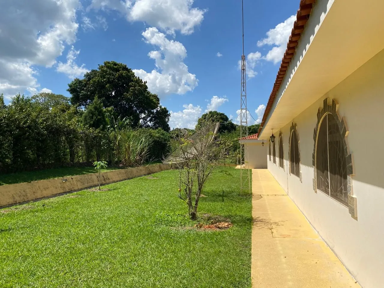 Casa à venda de 4.000 m² em Dois Córregos, SP, Brasil
