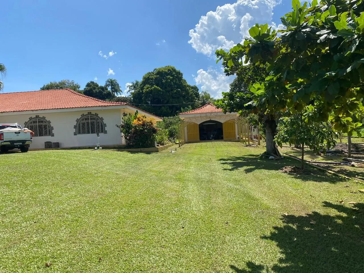 Casa à venda de 4.000 m² em Dois Córregos, SP, Brasil