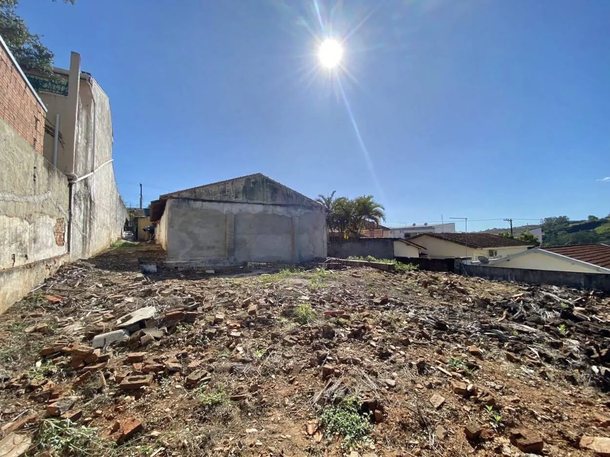 Comercial à venda de 756 m² em Piraju, SP, Brasil