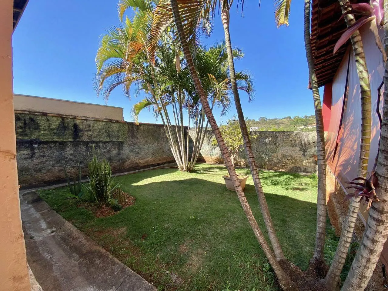 Comercial à venda de 756 m² em Piraju, SP, Brasil