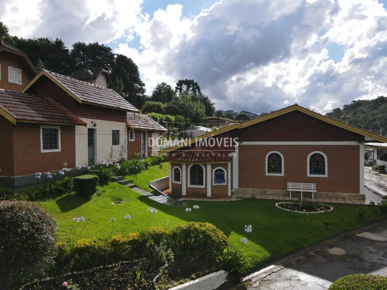 Casa à venda de 1.050 m² em Campos do Jordão, SP, Brasil