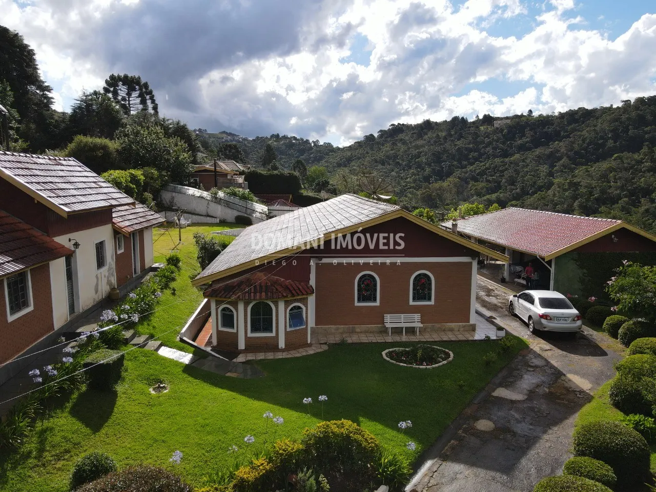 Casa à venda de 1.050 m² em Campos do Jordão, SP, Brasil