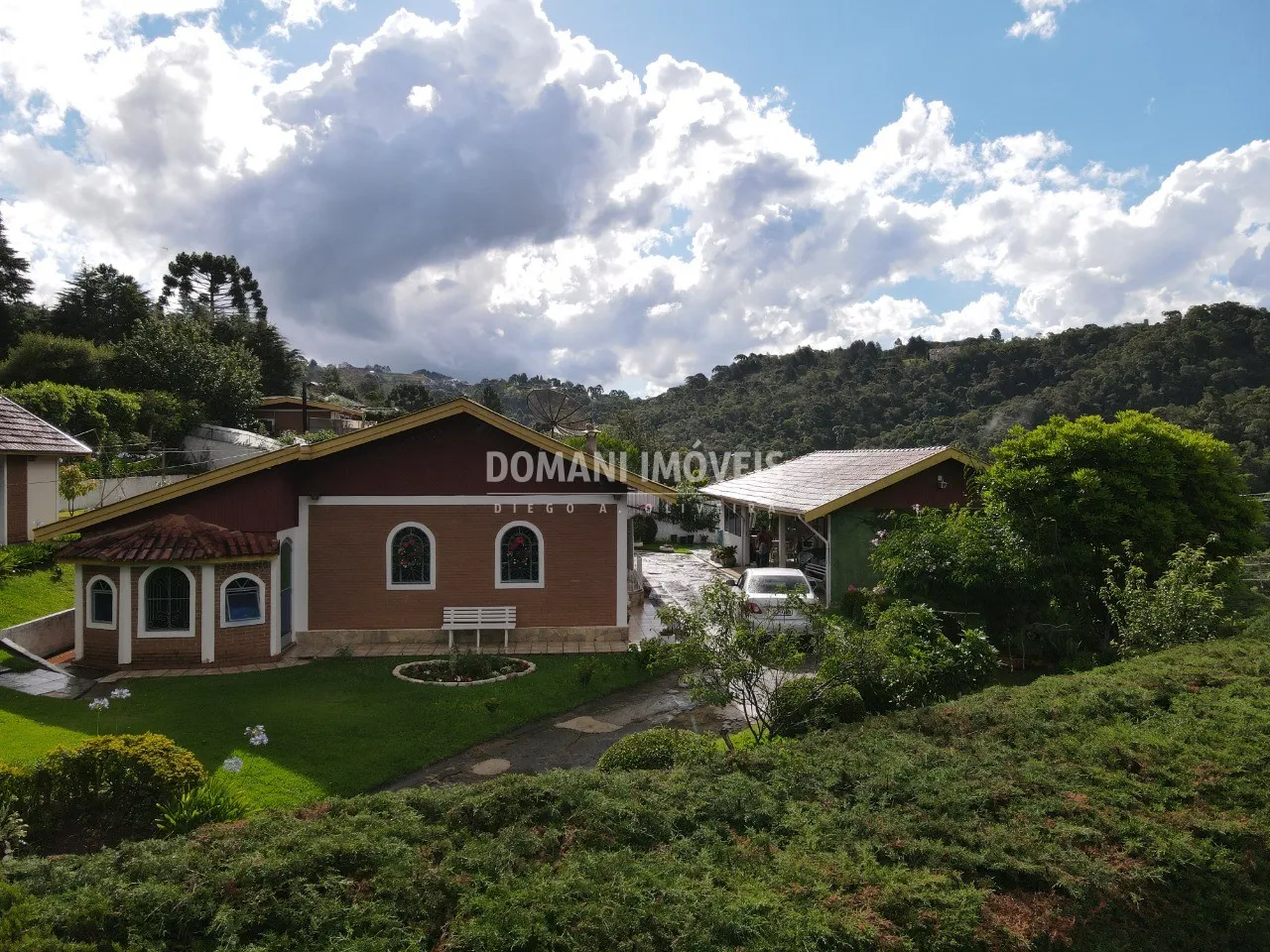 Casa à venda de 1.050 m² em Campos do Jordão, SP, Brasil