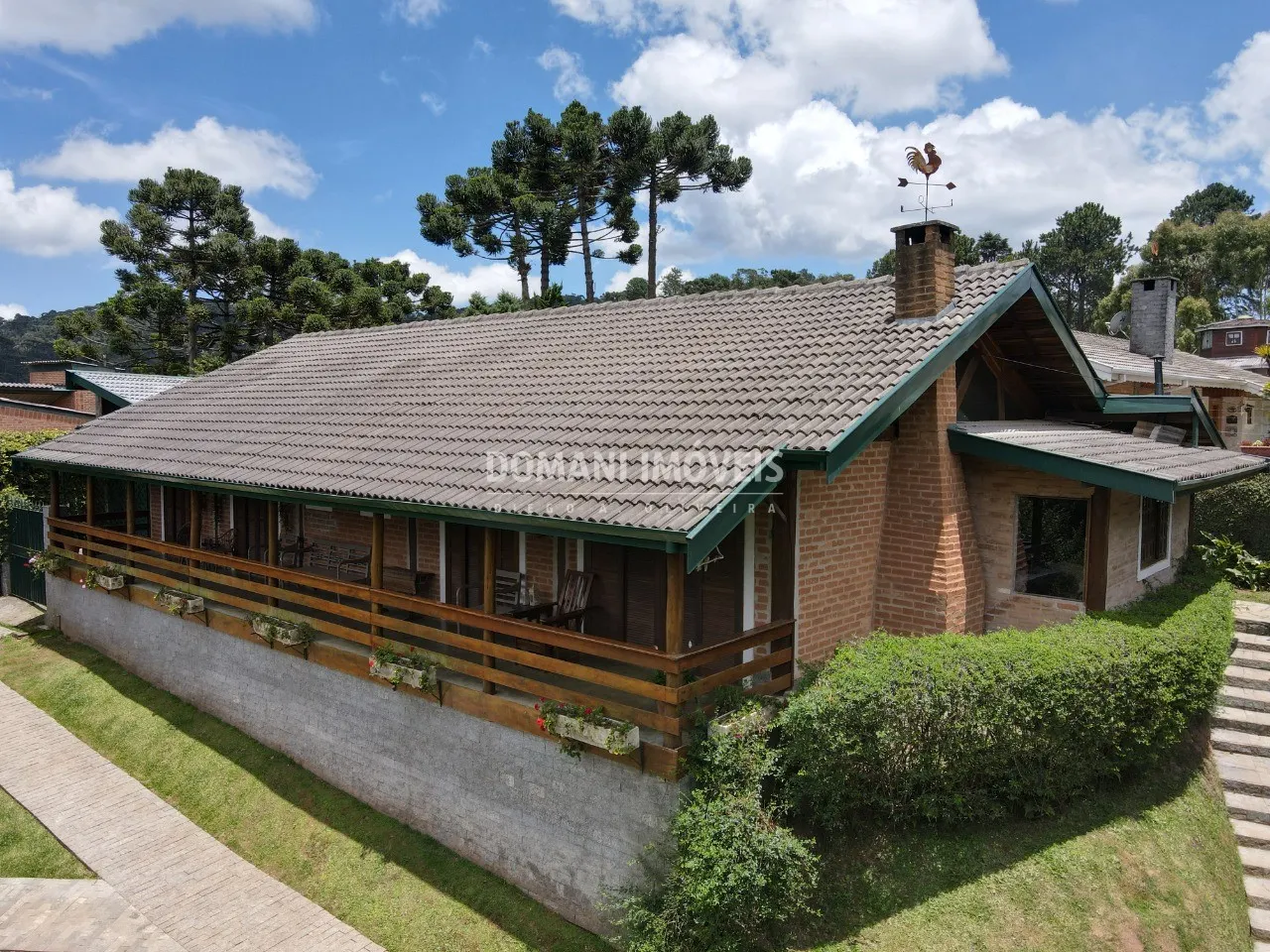 Casa à venda de 1.010 m² em Campos do Jordão, SP, Brasil