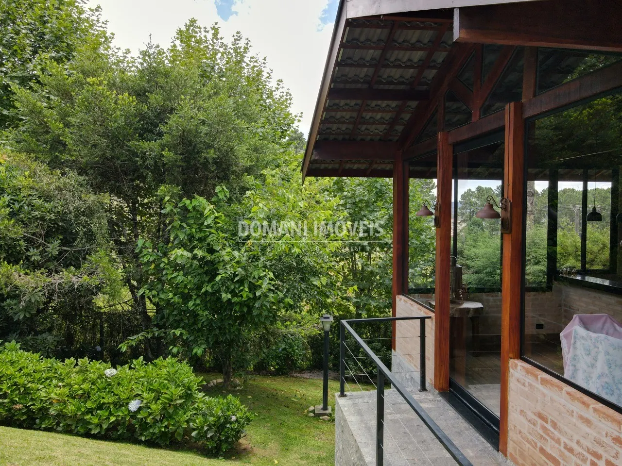 Casa à venda de 1.010 m² em Campos do Jordão, SP, Brasil