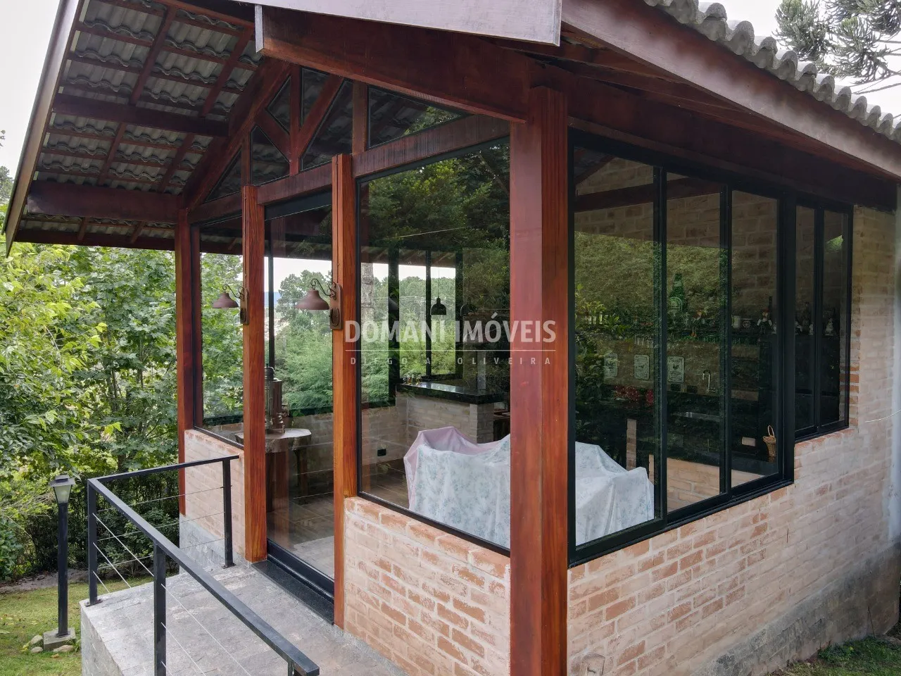 Casa à venda de 1.010 m² em Campos do Jordão, SP, Brasil