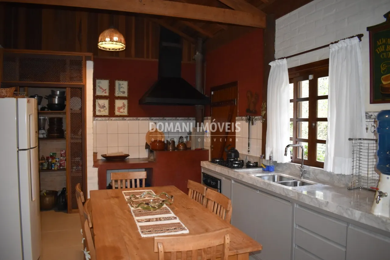 Casa à venda de 1.010 m² em Campos do Jordão, SP, Brasil