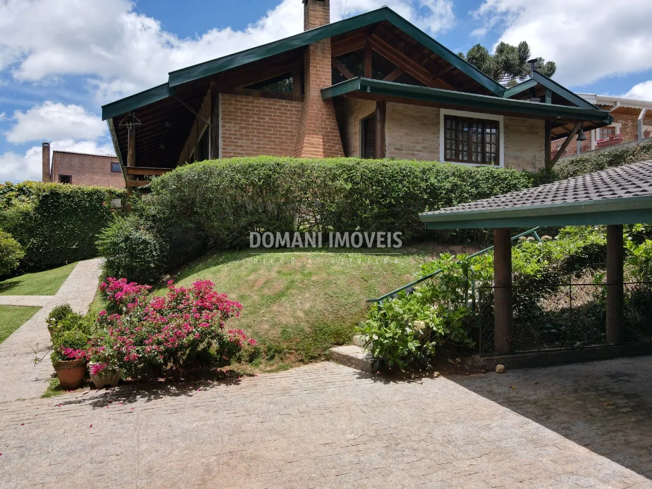 Casa à venda de 1.010 m² em Campos do Jordão, SP, Brasil
