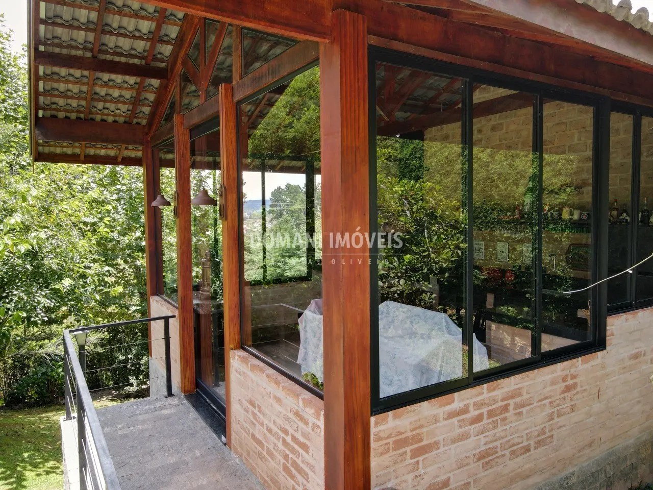 Casa à venda de 1.010 m² em Campos do Jordão, SP, Brasil