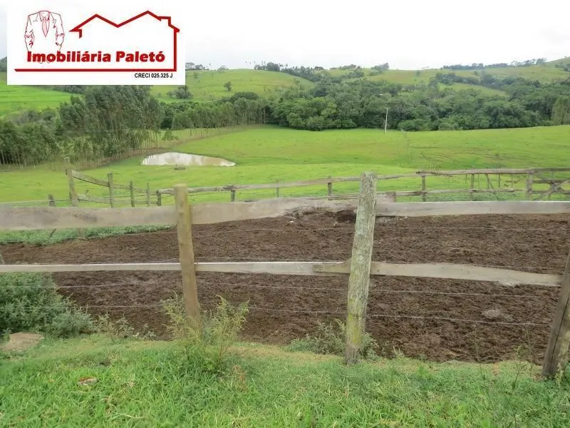 Small farm for sale of 24 acres in Porangaba, SP, Brazil
