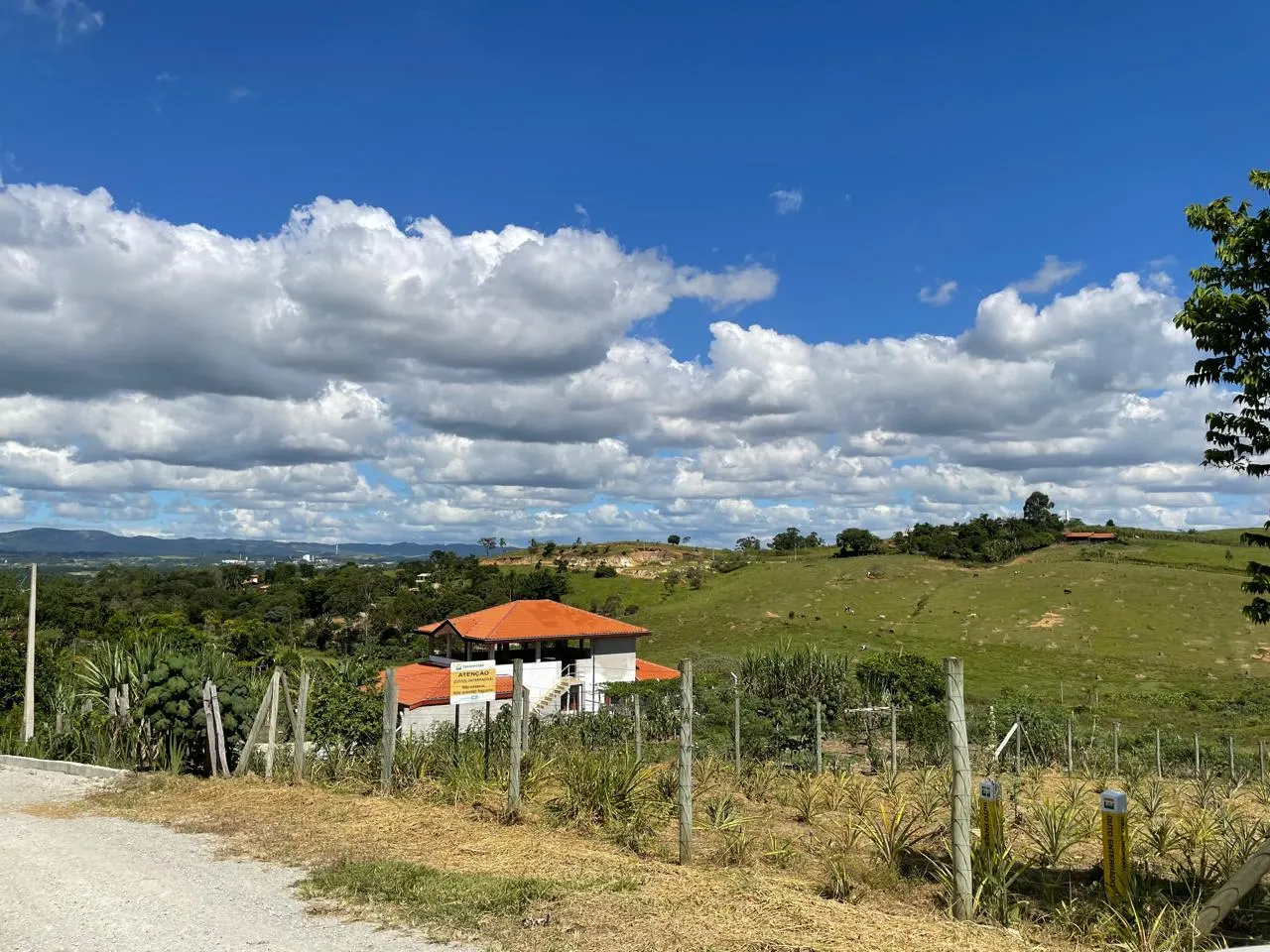 Country home for sale of 2,018 m² in Caçapava, SP, Brazil