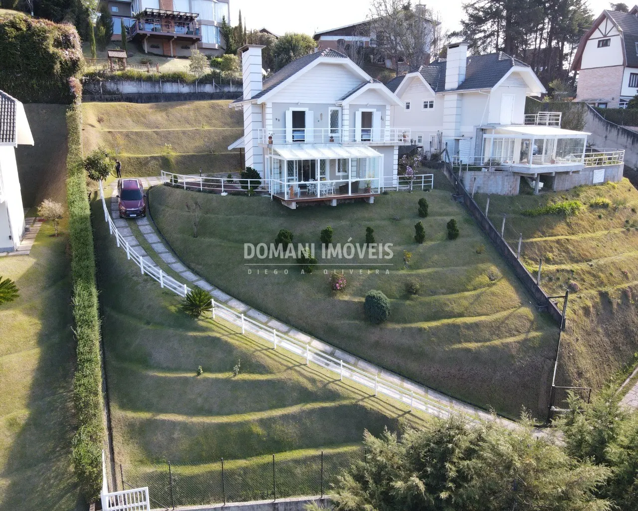 Casa à venda de 1.050 m² em Campos do Jordão, SP, Brasil