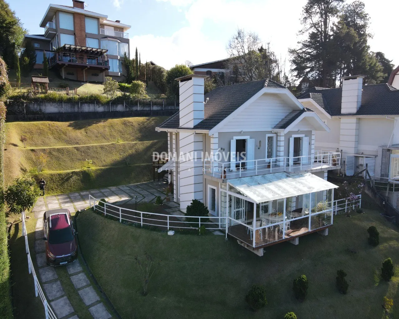 Casa à venda de 1.050 m² em Campos do Jordão, SP, Brasil