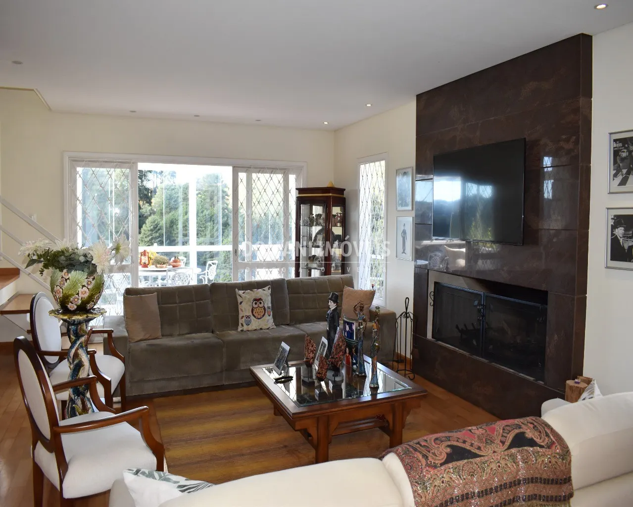 Casa à venda de 1.050 m² em Campos do Jordão, SP, Brasil