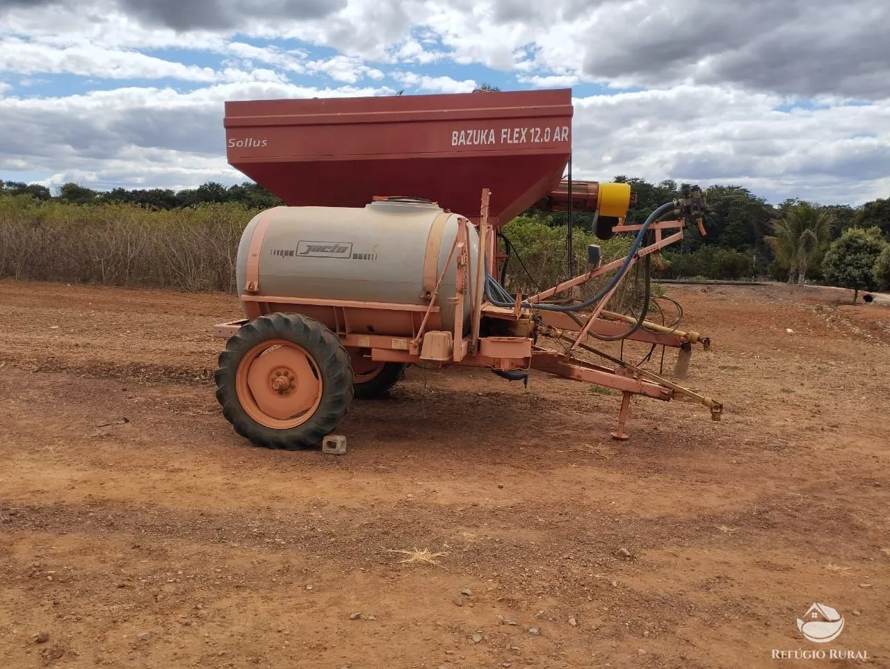 Fazenda à venda de 1.600 ha em Água Fria de Goiás, GO, Brasil