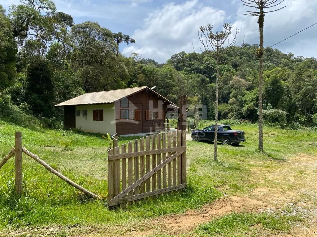 Chácara à venda de 5.600 m² em Águas Mornas, SC, Brasil