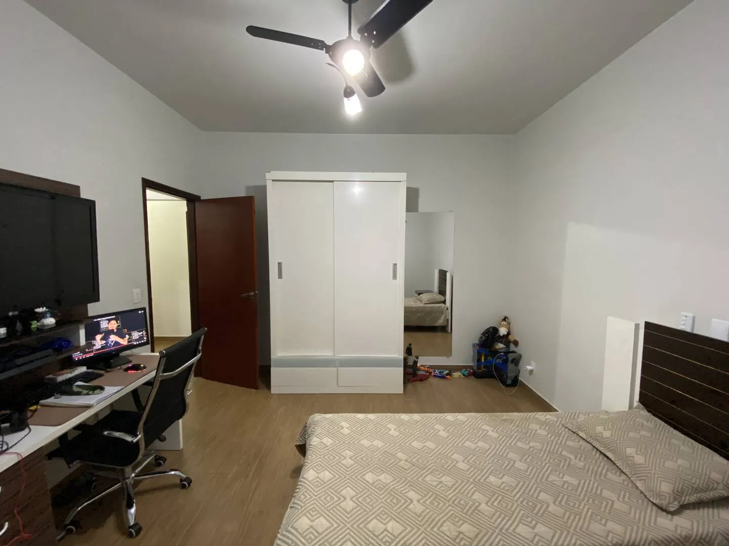 Casa à venda de 258 m² em Piraju, SP, Brasil