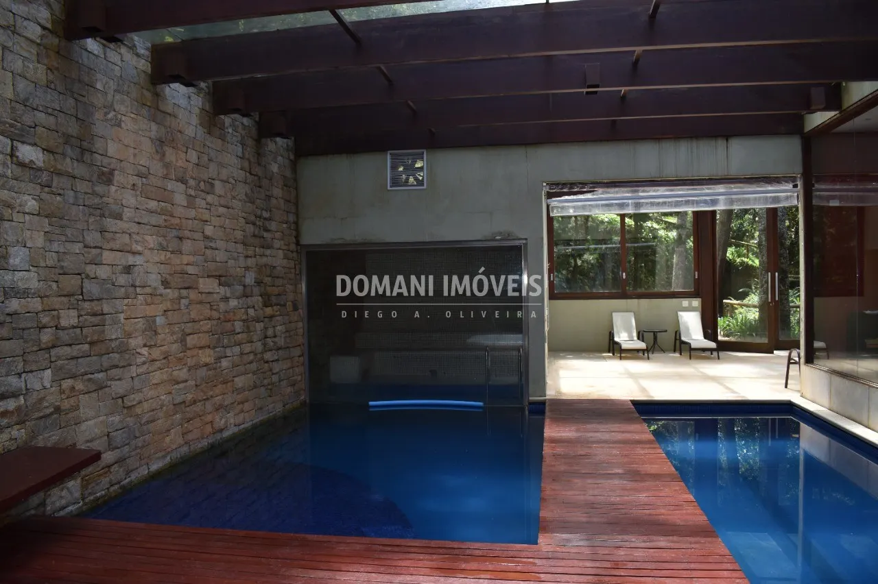Casa à venda de 1.295 m² em Campos do Jordão, SP, Brasil