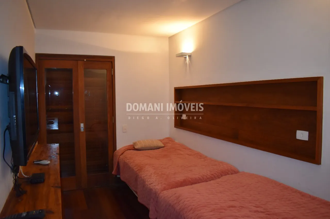 Casa à venda de 1.295 m² em Campos do Jordão, SP, Brasil