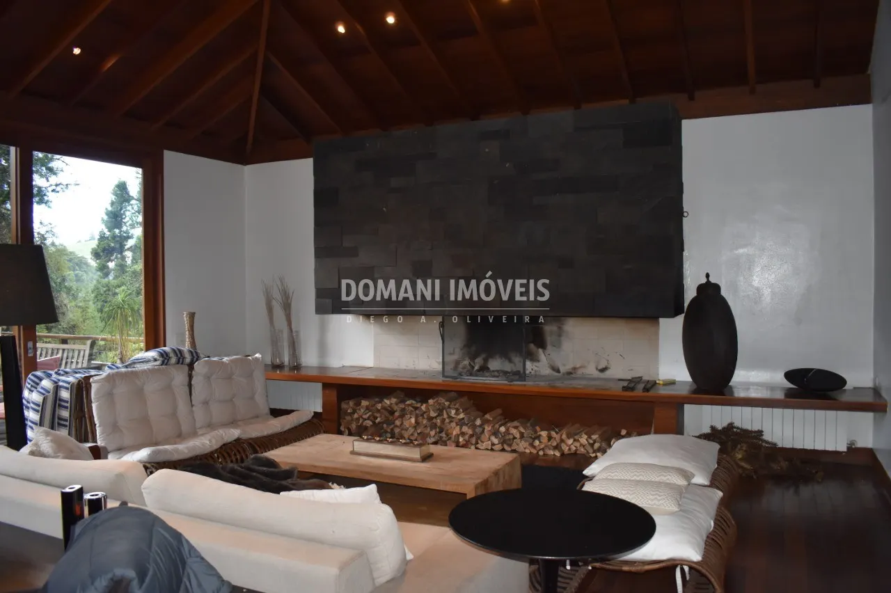 Casa à venda de 1.295 m² em Campos do Jordão, SP, Brasil
