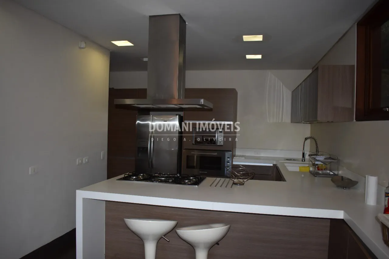 Casa à venda de 1.295 m² em Campos do Jordão, SP, Brasil