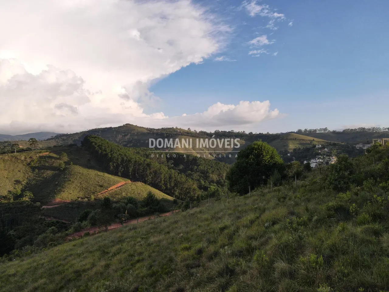 Terreno à venda de 1.340 m² em Campos do Jordão, SP, Brasil