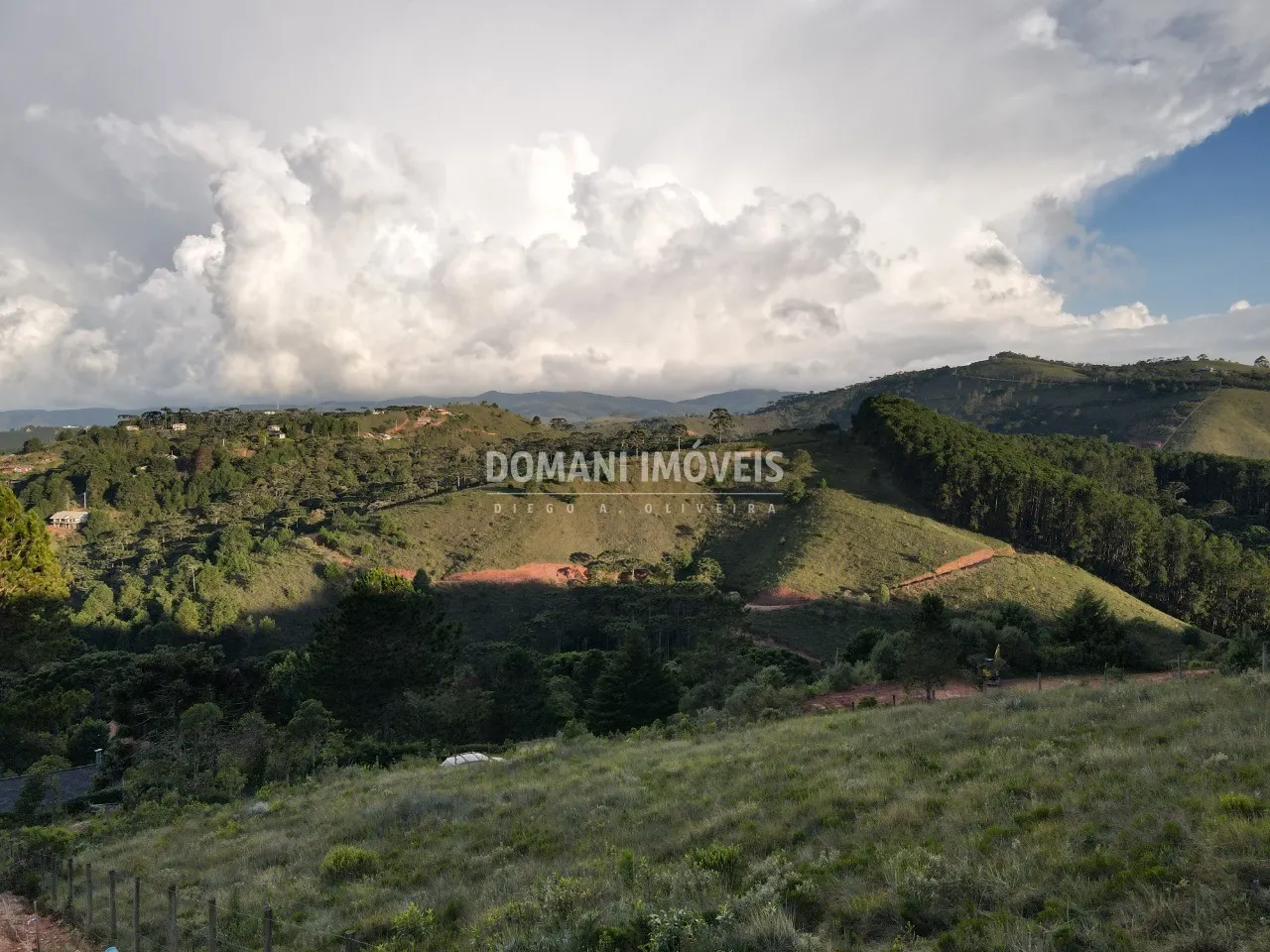 Terreno à venda de 1.340 m² em Campos do Jordão, SP, Brasil