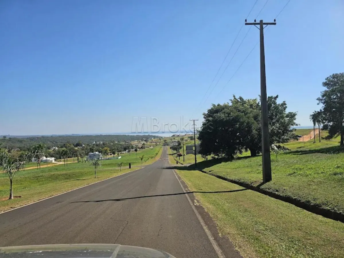 Chácara à venda de 447 m² em Paranapanema, SP, Brasil