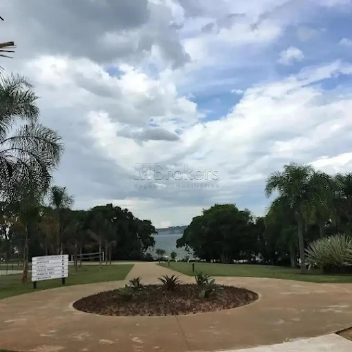 Chácara à venda de 447 m² em Paranapanema, SP, Brasil