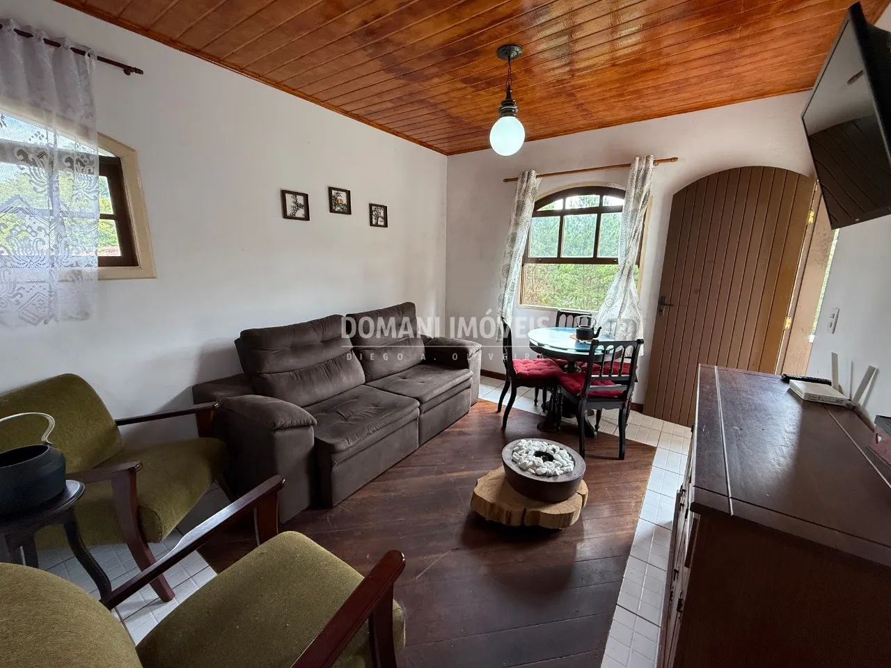 Casa à venda de 1.350 m² em Campos do Jordão, SP, Brasil