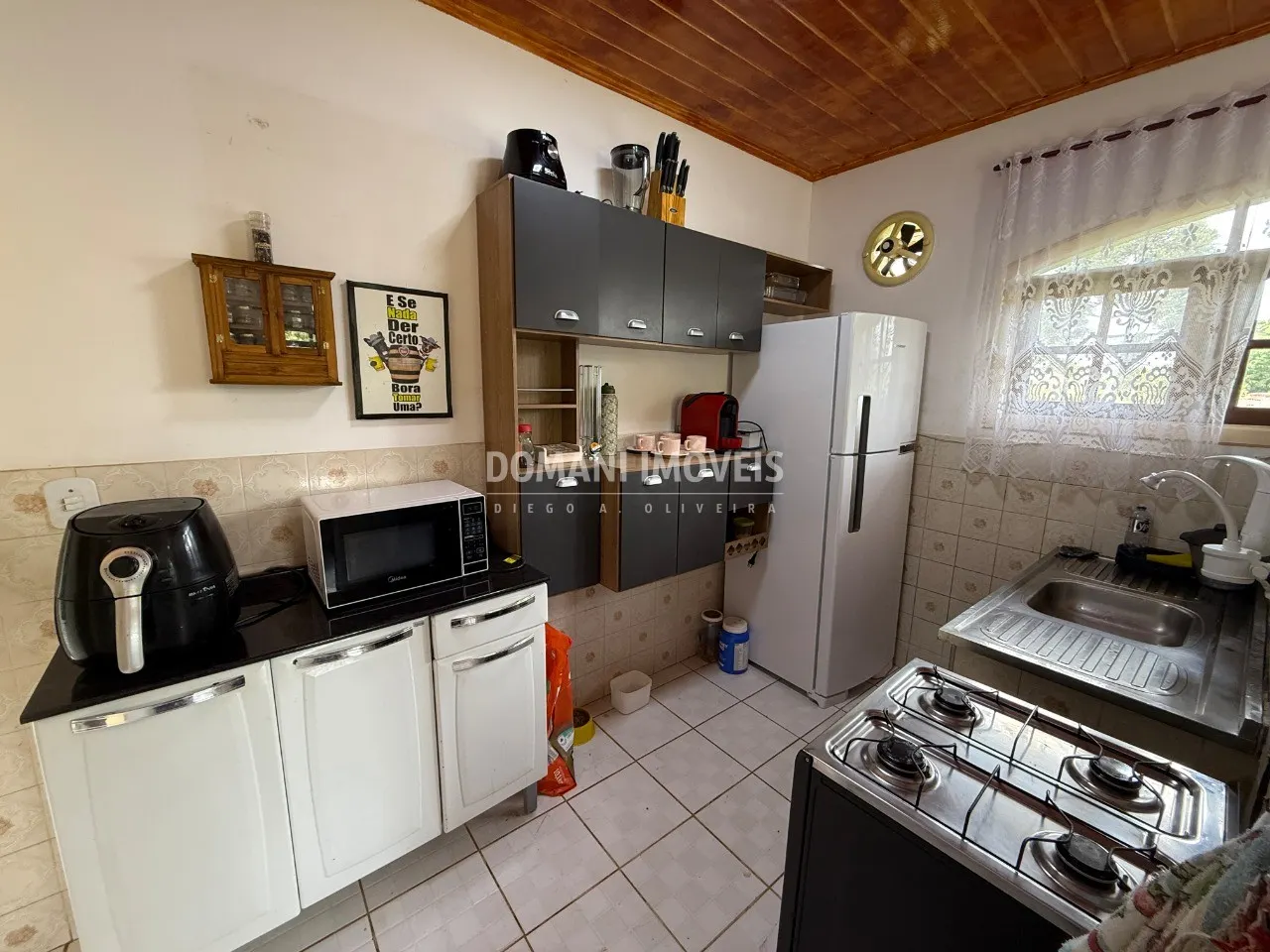 Casa à venda de 1.350 m² em Campos do Jordão, SP, Brasil