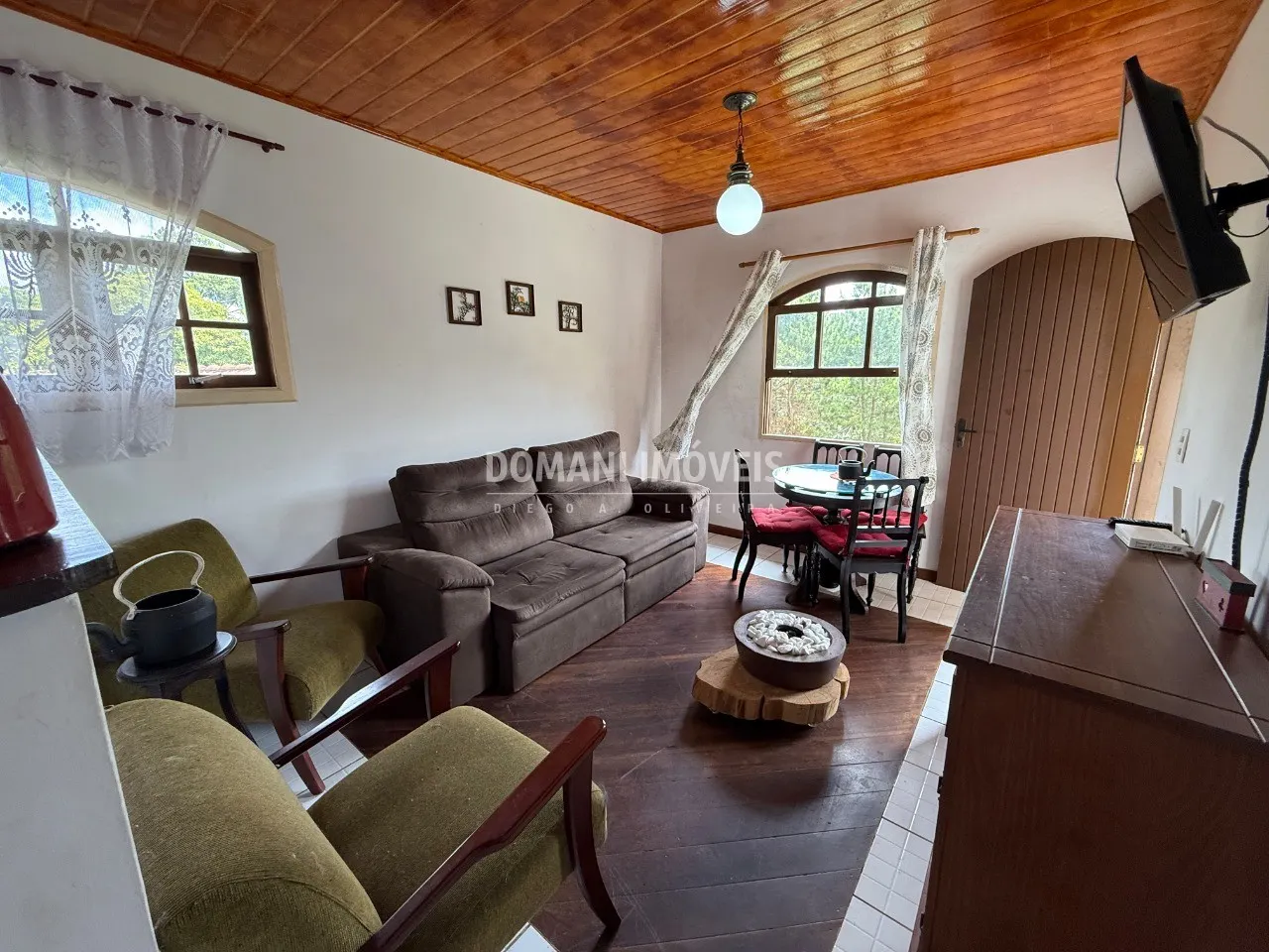 Casa à venda de 1.350 m² em Campos do Jordão, SP, Brasil