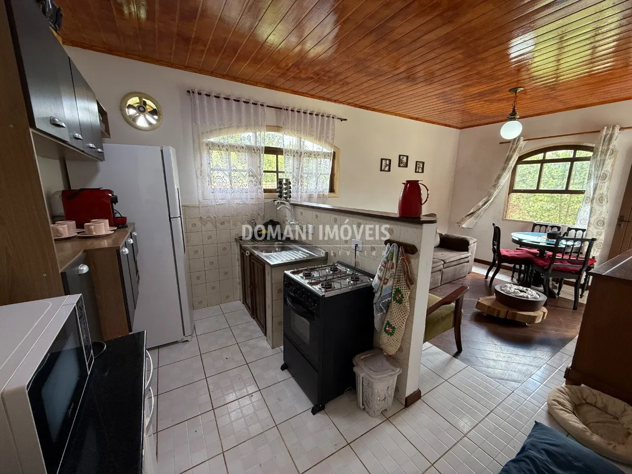 Casa à venda de 1.350 m² em Campos do Jordão, SP, Brasil