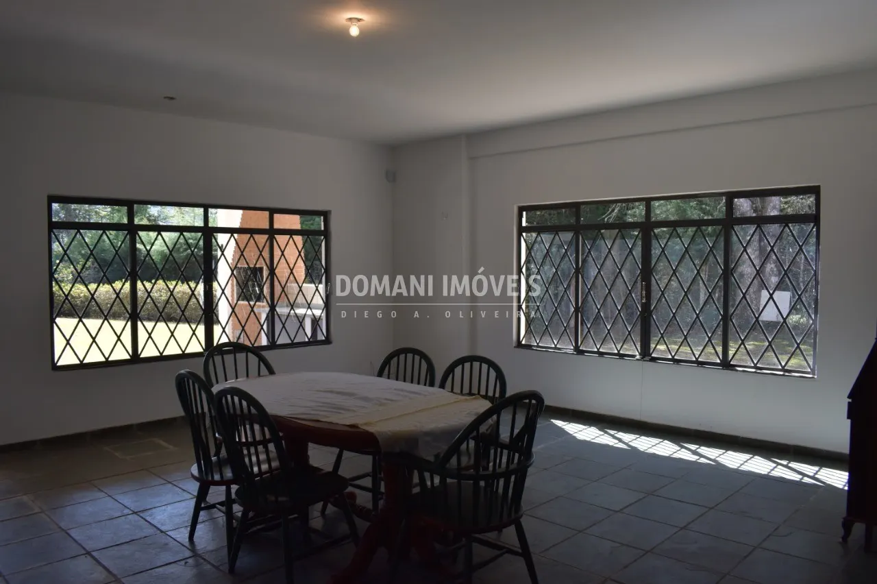 Casa à venda de 1.250 m² em Campos do Jordão, SP, Brasil