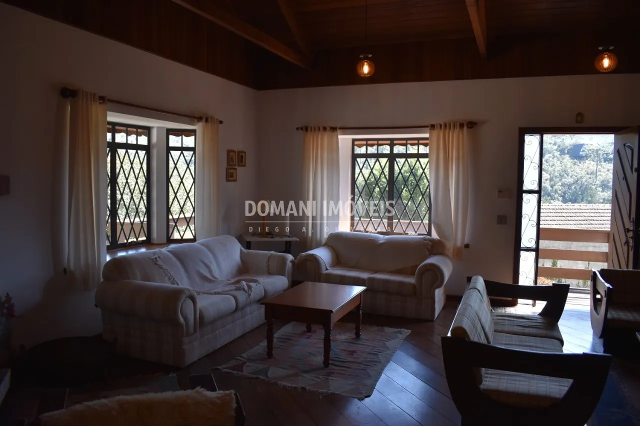 Casa à venda de 1.250 m² em Campos do Jordão, SP, Brasil
