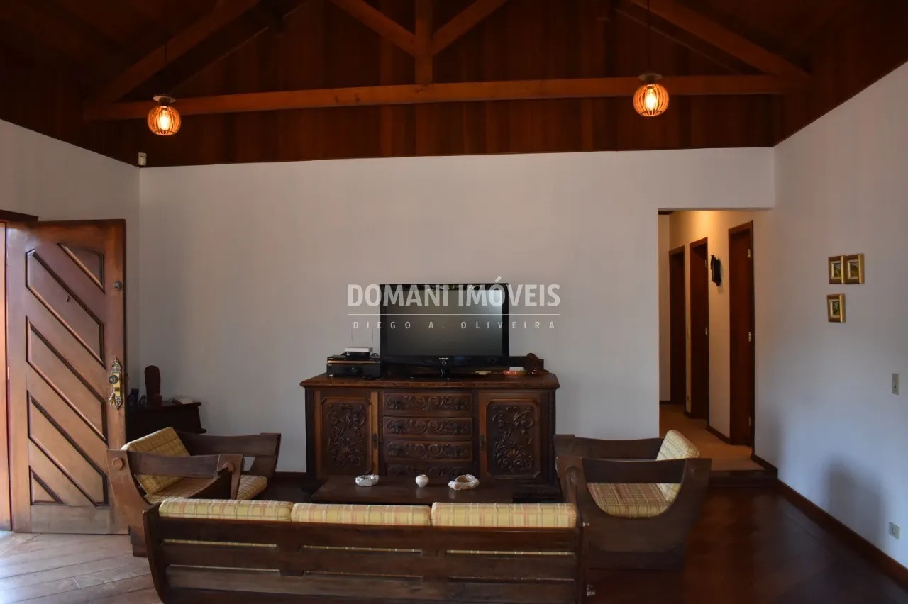 Casa à venda de 1.250 m² em Campos do Jordão, SP, Brasil