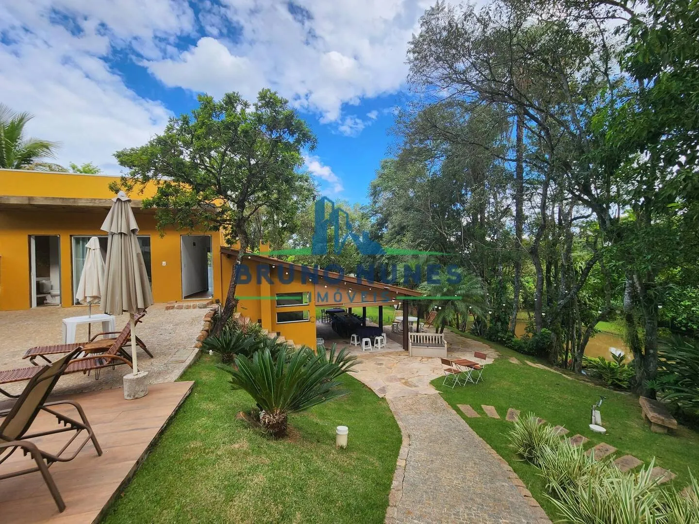 Chácara à venda de 3.600 m² em Artur Nogueira, SP, Brasil