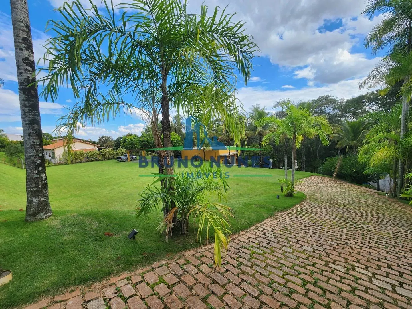 Chácara à venda de 3.600 m² em Artur Nogueira, SP, Brasil