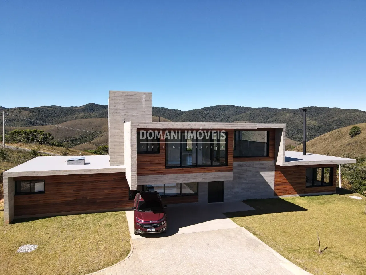 Casa à venda de 2.990 m² em Campos do Jordão, SP, Brasil