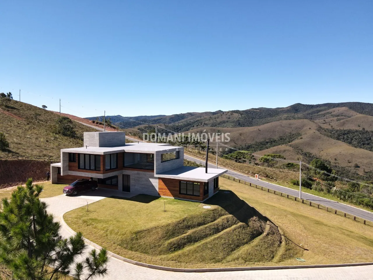 Casa à venda de 2.990 m² em Campos do Jordão, SP, Brasil
