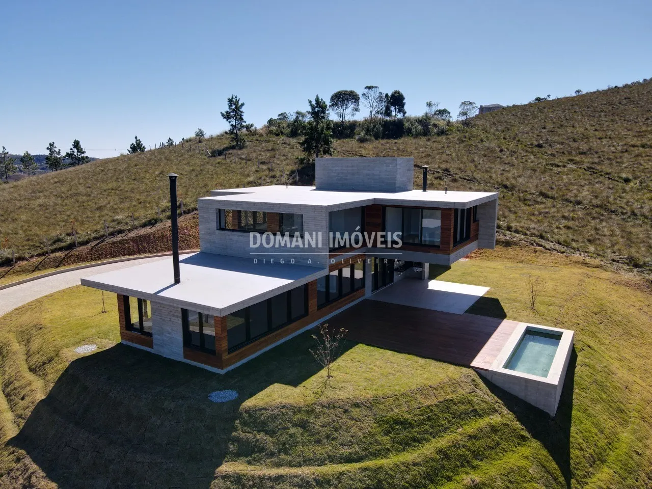 Casa à venda de 2.990 m² em Campos do Jordão, SP, Brasil