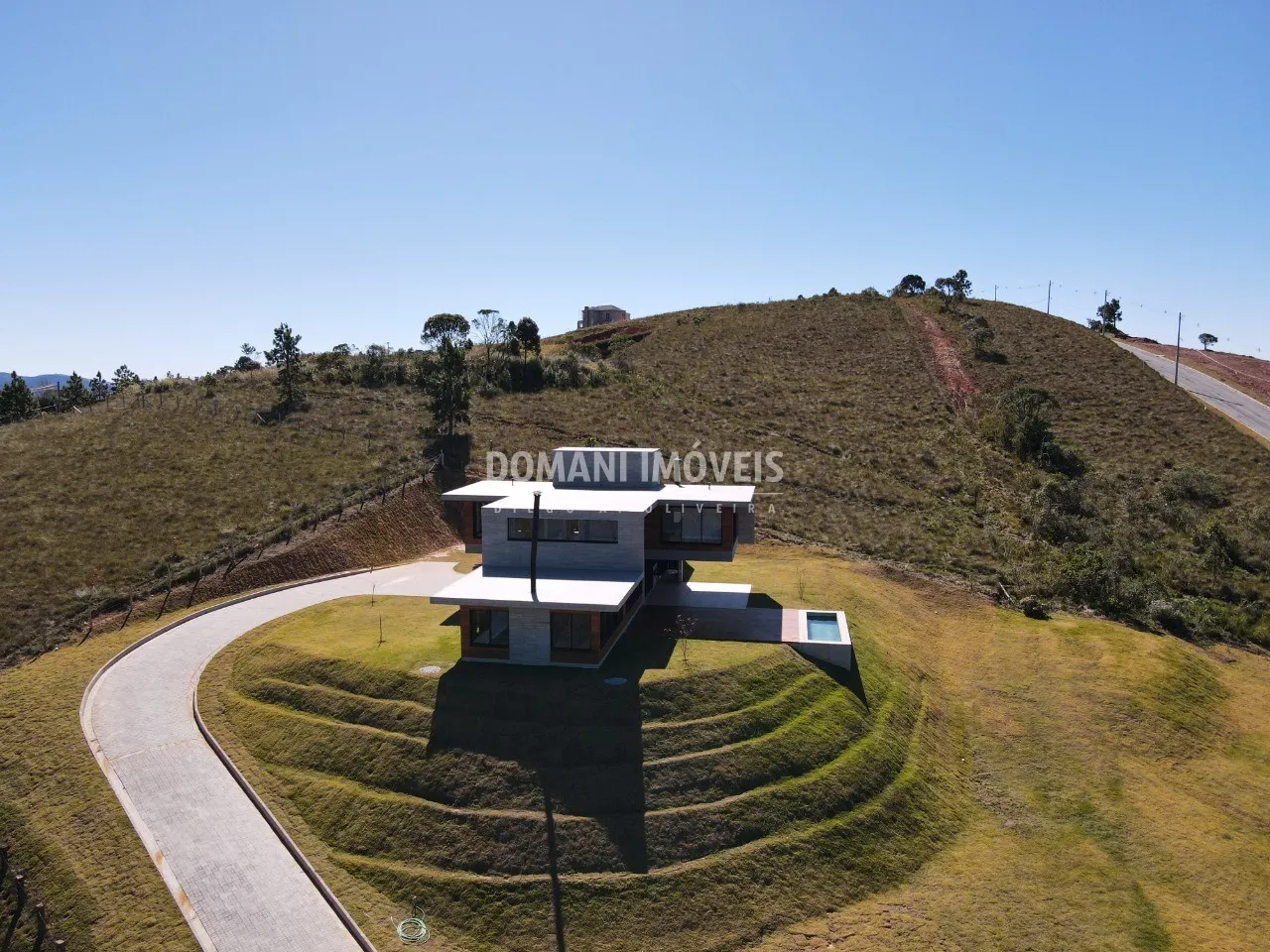 Casa à venda de 2.990 m² em Campos do Jordão, SP, Brasil