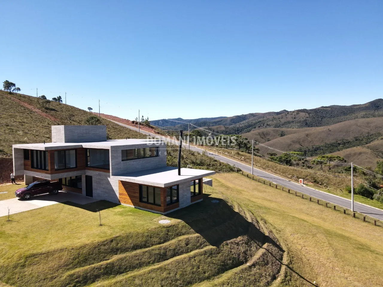 Casa à venda de 2.990 m² em Campos do Jordão, SP, Brasil