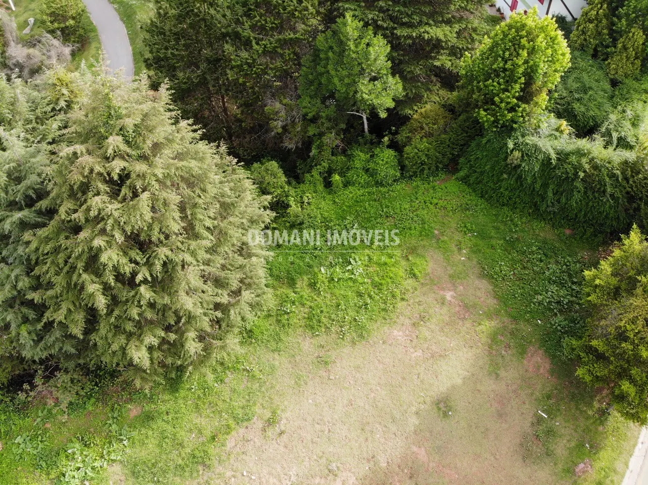 Terreno à venda de 1.120 m² em Campos do Jordão, SP, Brasil