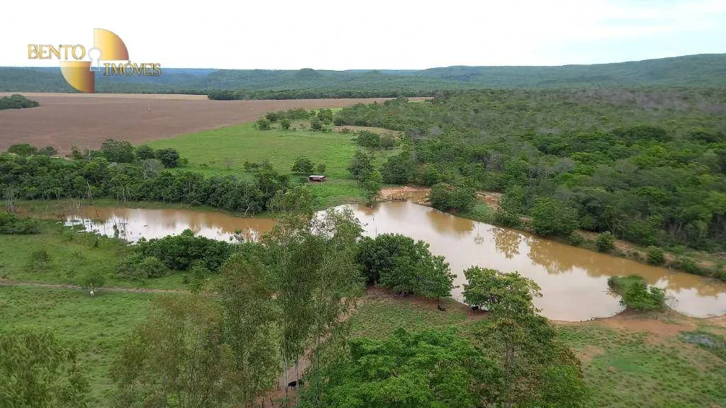 Fazenda à venda e para Arrendar de 1.380 ha em Rosário Oeste, MT, Brasil