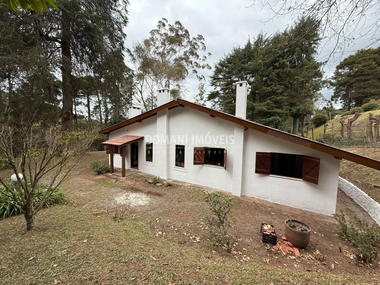 Casa à venda de 1.400 m² em Campos do Jordão, SP, Brasil