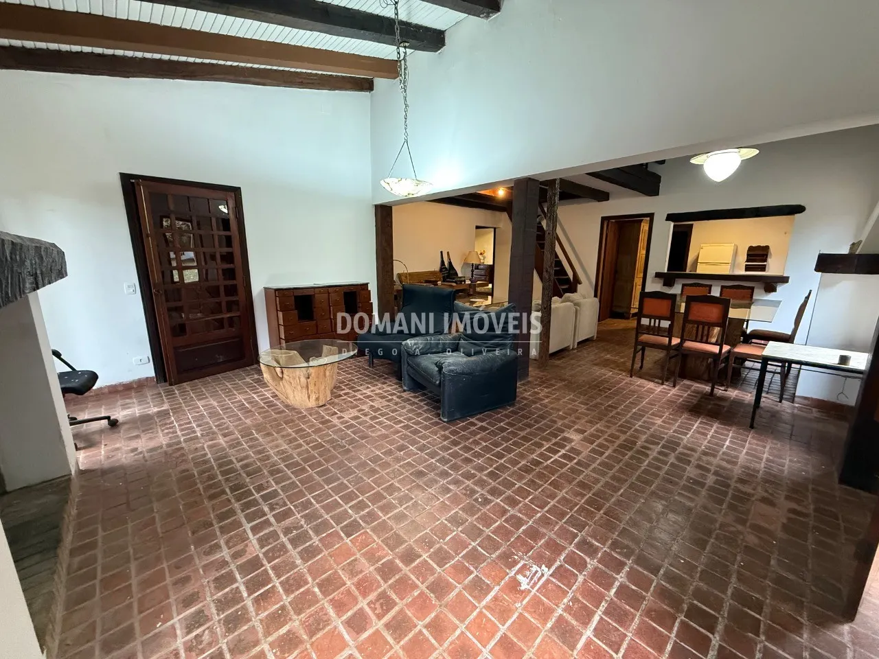 Casa à venda de 1.400 m² em Campos do Jordão, SP, Brasil