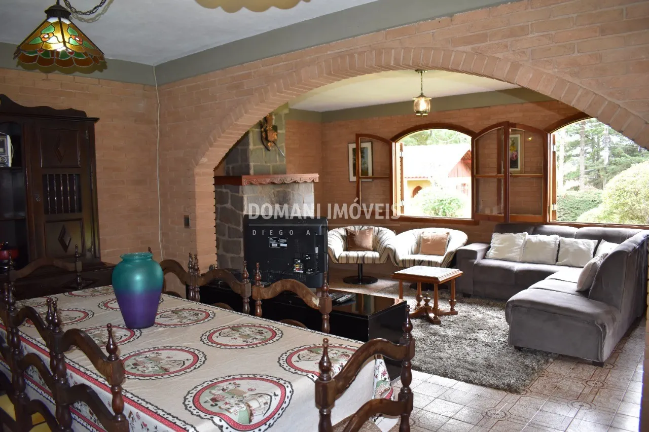 Casa à venda de 1.500 m² em Campos do Jordão, SP, Brasil